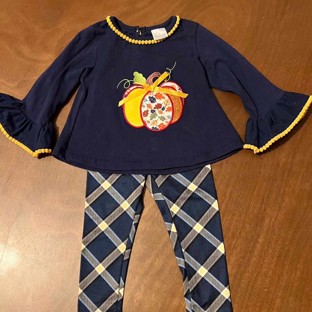 Cute Fall or Thanksgiving set for toddler girl.